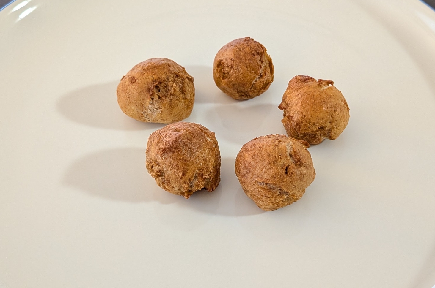 Whole wheat plain pretzel balls