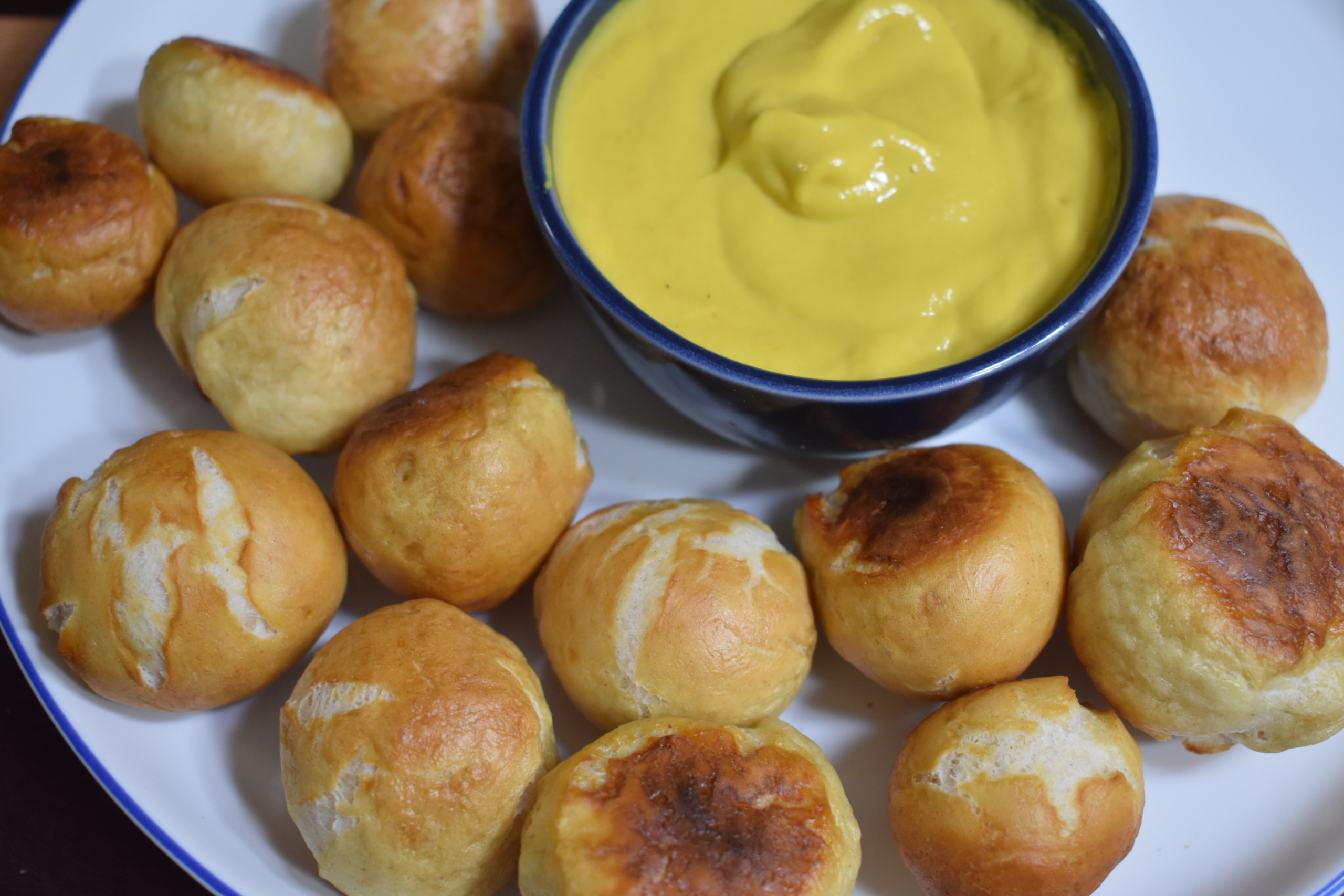 Pretzel Balls
