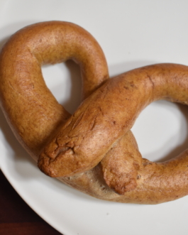 Plain Pretzel (whole wheat)