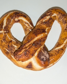 Cinnamon Pretzel