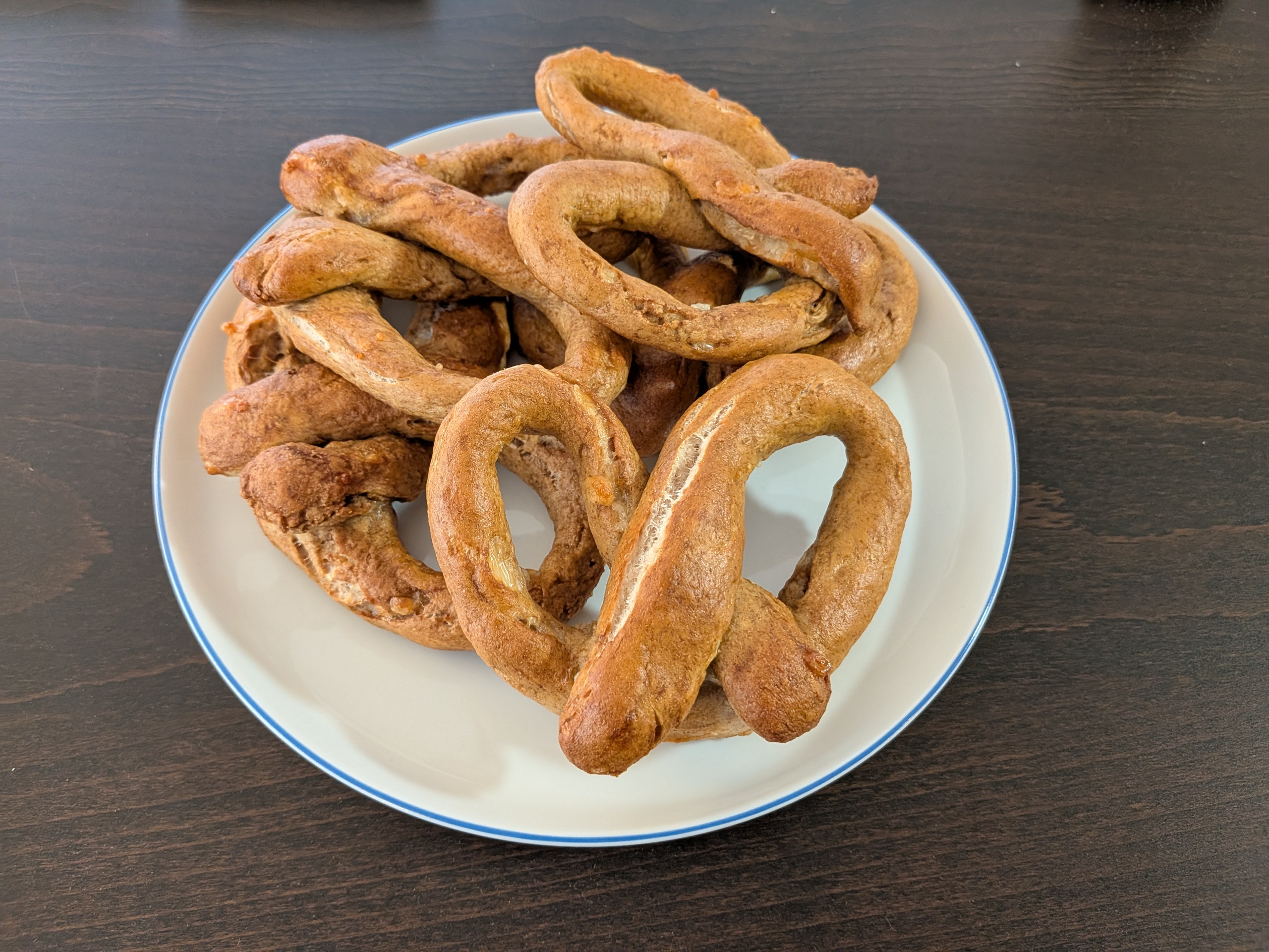 Whole wheat cheese pretzels